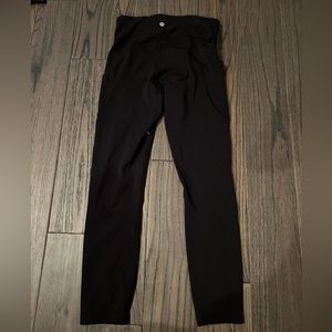 Lululemon Cropped Leggings-with pockets